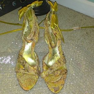 gentle warn 5 inch red bottom heels